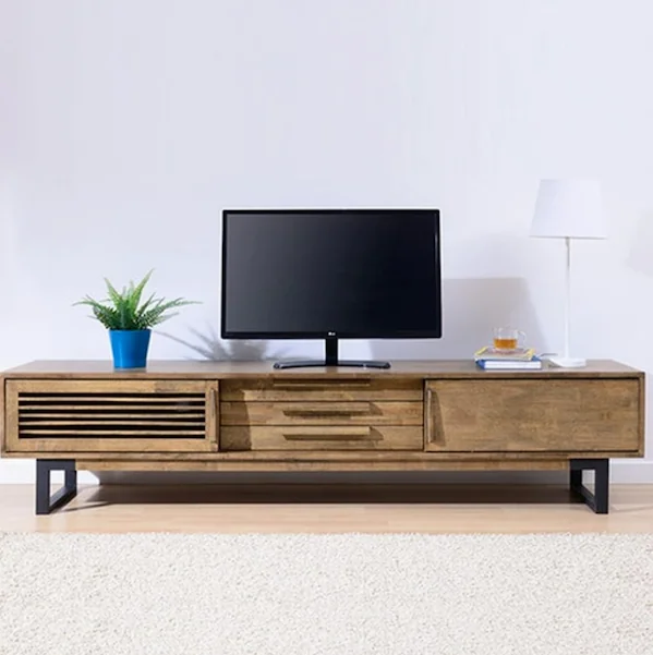 좁은 거실의 답답함을 덜어주는 200cm 레트로 원목 TV장 리얼 후기