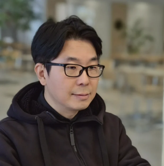 AI를 도구로 활용해 웹 서비스를 구축하는 실무형 개발 방식이다.