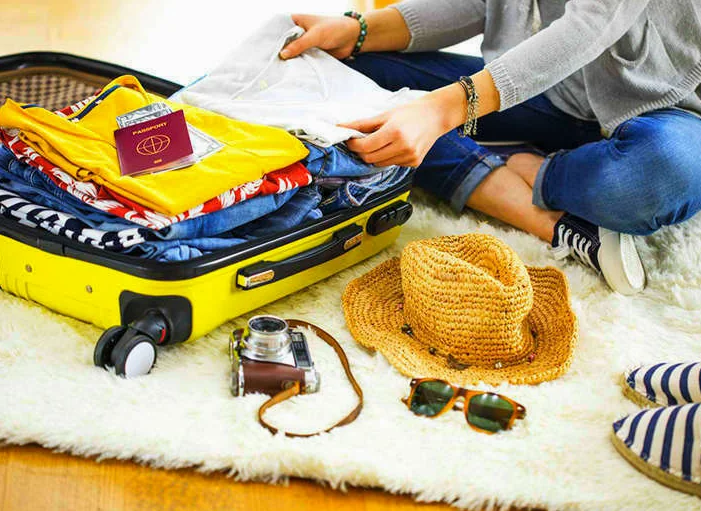일본 쇼핑할 공간 비워두려면 캐리어는 70%만 채우는 게 요령이에요